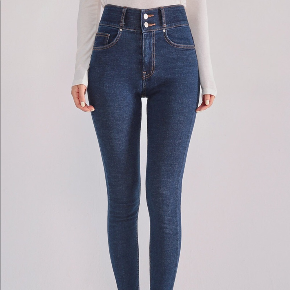 Chuu -5KG JEANS vol.105